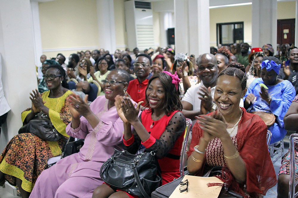 Miembros africanos en una asamblea general (Duala, Camerún, diciembre de 2022)